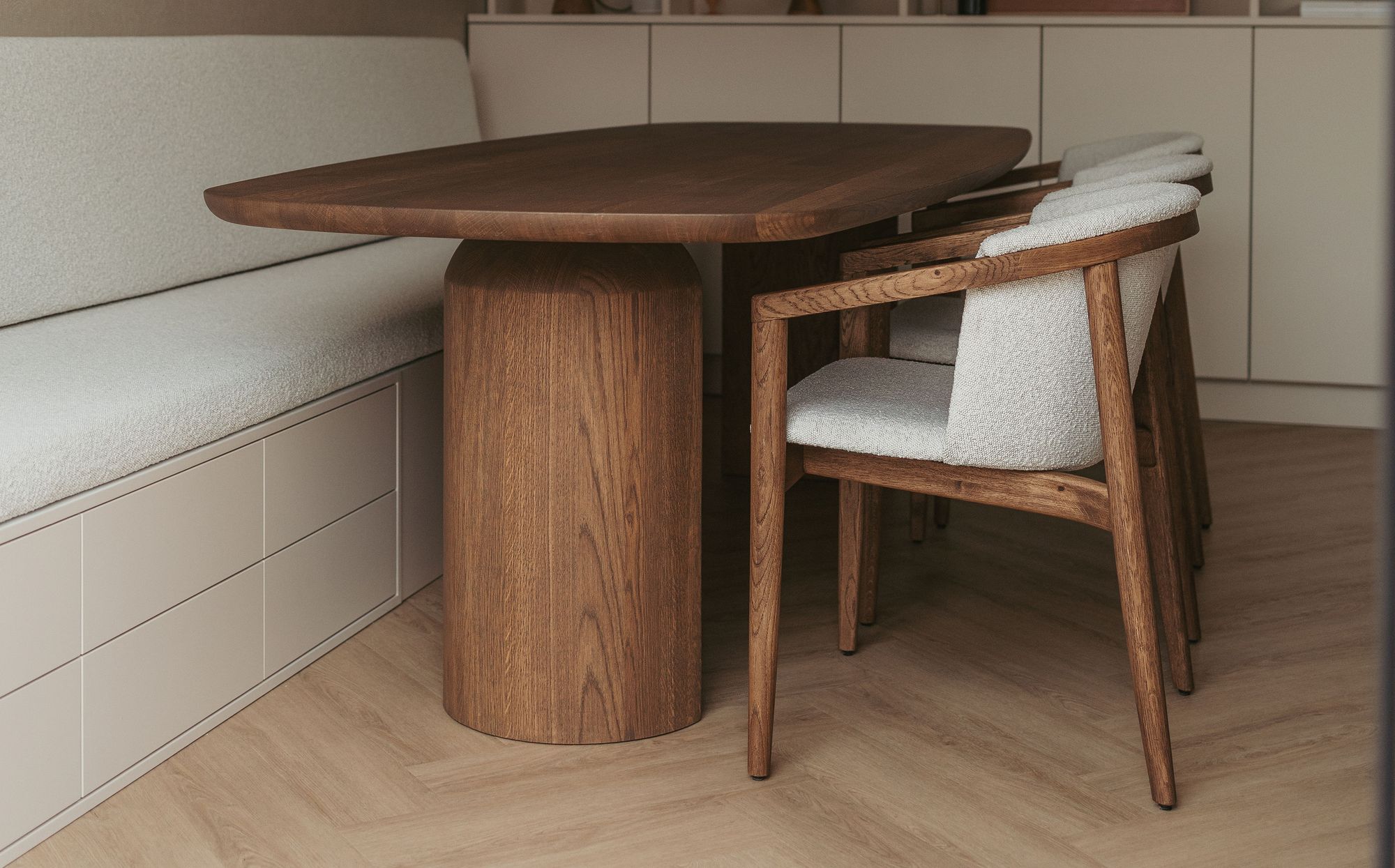 Tafelpoten massief eikenhout in walnootkleur