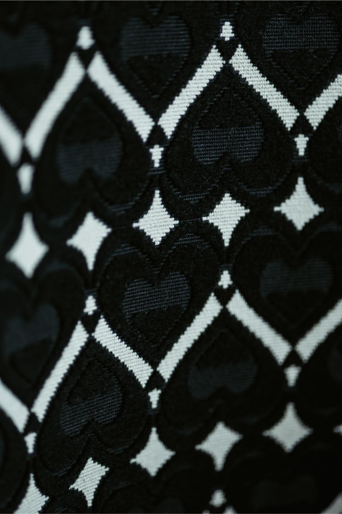 Merano Armchair hearts in een ingerichte eethoek