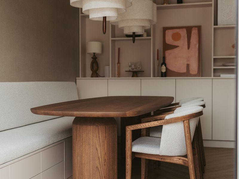 Tafel Deens ovaal met poot Cone