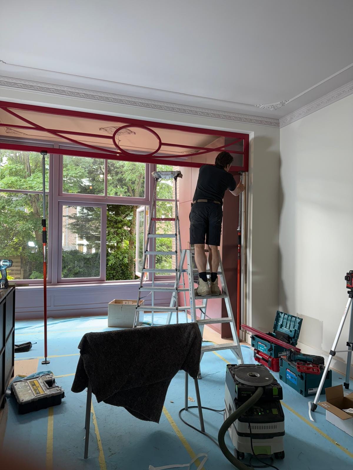 Rode roomdivider Den Haag beeld 12